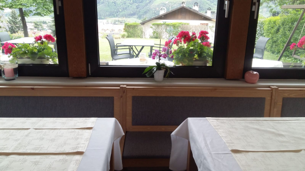 HOTEL SCHOENBLICK
